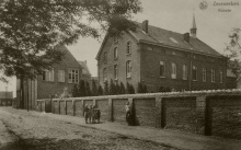 Klooster Sint-Elooistraat Zeveneken, ansichtkaart Beeldarchief DSMG